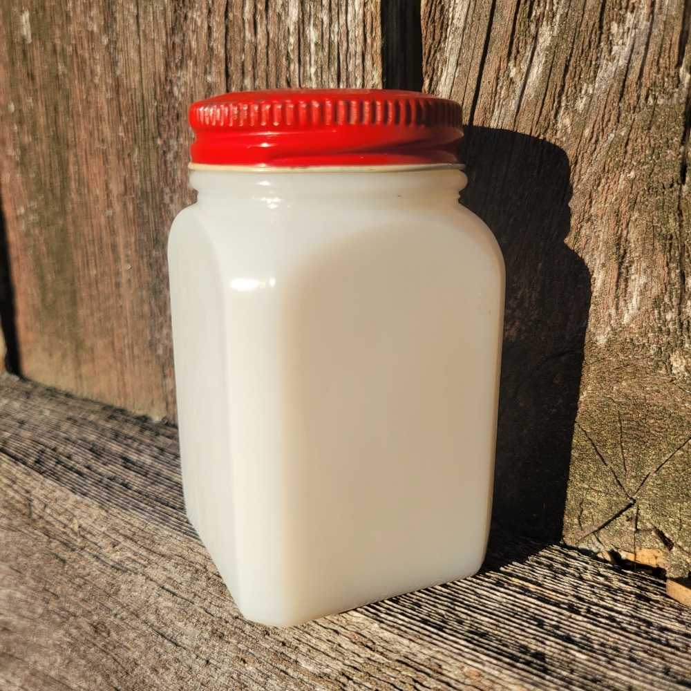 Vintage Milk Glass Spice Jar Shaker Red Lid ~ Farmhouse ~ Cottage ~ *Chip on Rim